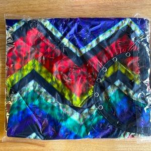 Brand New Zig Zag Serape Style Barber Salon Hairdressing Capes